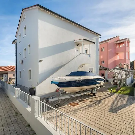 Gagula Biograd Na Moru